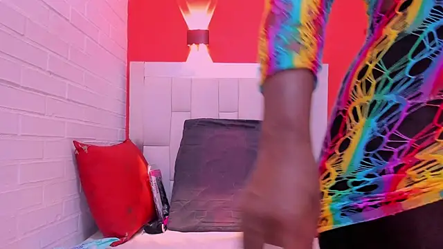 Kendal hot69  online show from February 20, 7:38 pm