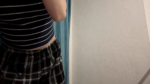 Snapshot of StaticBliss chatting on February 26, 1:16 am StaticBliss online show from February 26, 1:16 am