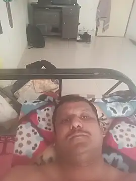 hunk man online show from March 2, 3:29 am