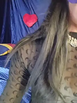 TRANSY WITH GIRL online show from March 11, 10:20 am