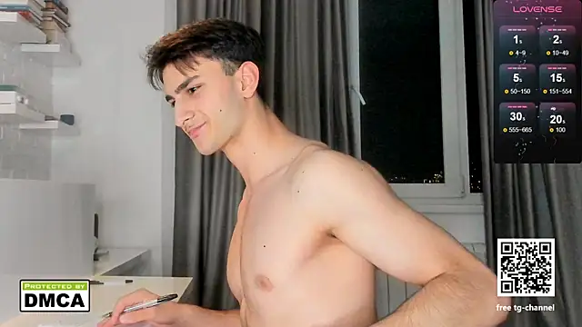 Snapshot of 19_david_19 chatting on May 6, 5:28 pm 19 david 19 online show from May 6, 5:28 pm