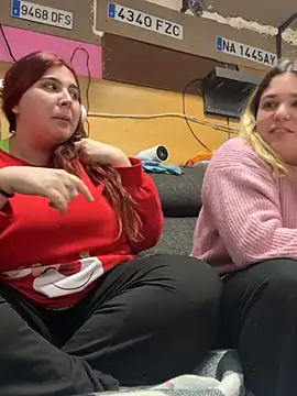 Sandragll online show from March 6, 8:04 pm