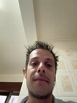 vieiratiago963 online show from May 31, 9:48 pm
