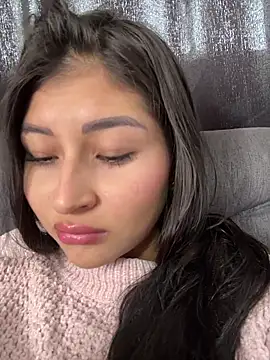 Aylin fire online show from March 18, 7:15 pm