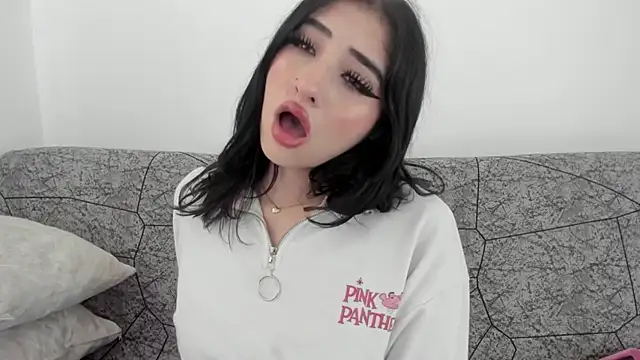 Snapshot of Kattengel_ chatting on May 7, 9:40 pm Kattengel online show from May 7, 9:40 pm