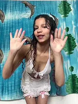 Snapshot of soffii-estrella chatting on February 25, 8:03 am soffii-estrella online show from February 25, 8:03 am