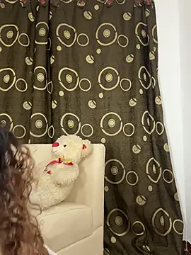 soffii-estrella online show from March 26, 6:11 am