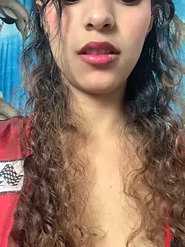 soffii-estrella online show from March 3, 7:37 am