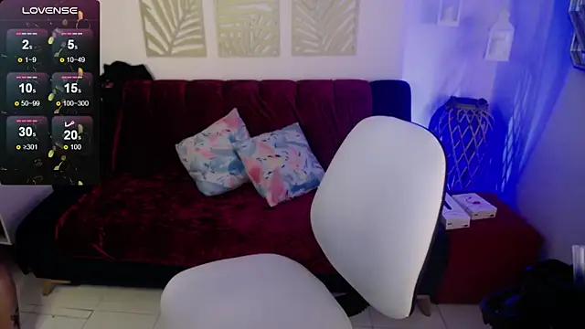 spicydollx online show from April 14, 1:49 pm