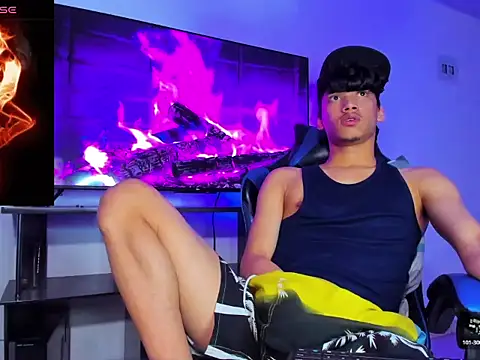 Lyam Russo online show from March 10, 6:28 am