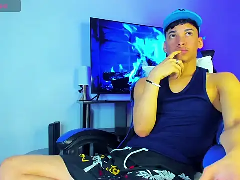 Lyam Russo online show from March 27, 5:16 am