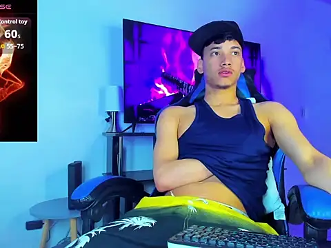 Lyam Russo online show from March 28, 6:14 am