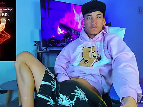 Lyam Russo online show from March 29, 6:15 am