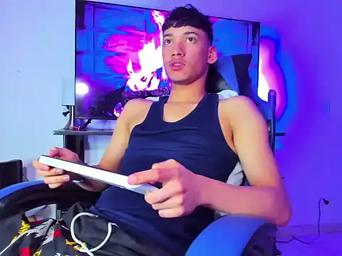 Lyam Russo online show from March 17, 5:21 am