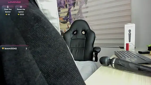 ZoeConti online show from March 10, 2:37 am