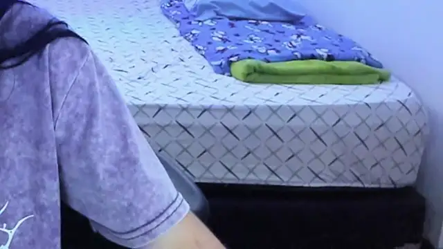 Snapshot of NiceDollPussy chatting on February 25, 12:33 am NiceDollPussy online show from February 25, 12:33 am