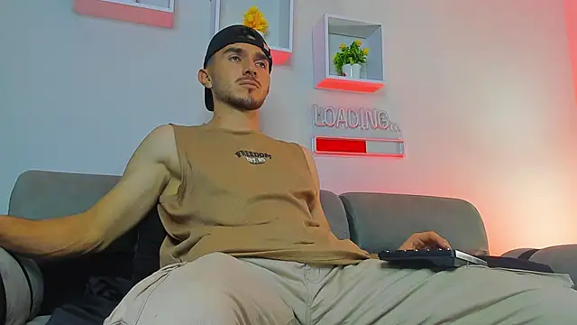 Snapshot of Dante_Blake1 chatting on February 21, 3:08 am Dante Blake1 online show from February 21, 3:08 am