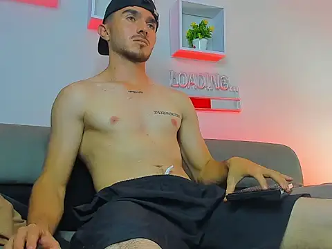 Snapshot of Dante_Blake1 chatting on February 20, 6:26 am Dante Blake1 online show from February 20, 6:26 am