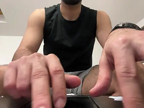 idhemo online show from March 8, 8:56 pm
