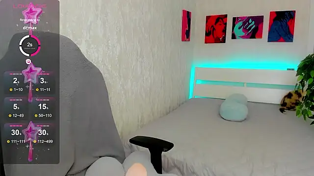 milkbrownn online show from March 31, 6:26 am