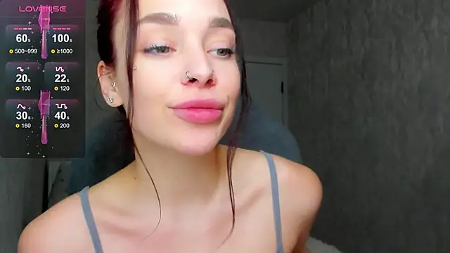 milkbrownn online show from March 5, 9:39 am