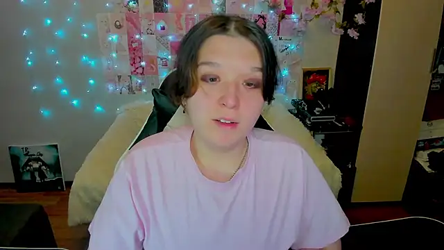 Snapshot of Kate_Acid chatting on July 14, 11:22 pm Kate Acid online show from July 14, 11:22 pm