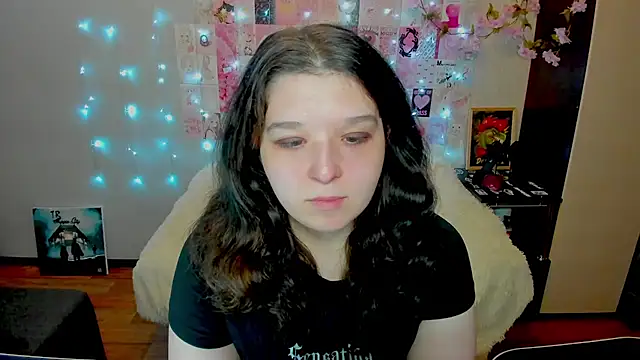 Snapshot of Kate_Acid chatting on June 9, 12:11 am Kate Acid online show from June 9, 12:11 am