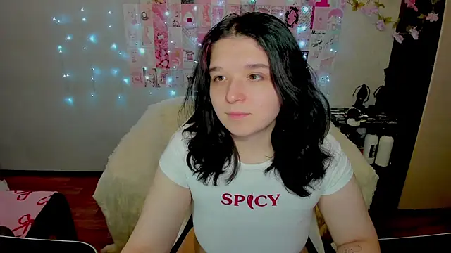 Snapshot of Kate_Acid chatting on February 18, 12:30 am Kate Acid online show from February 18, 12:30 am