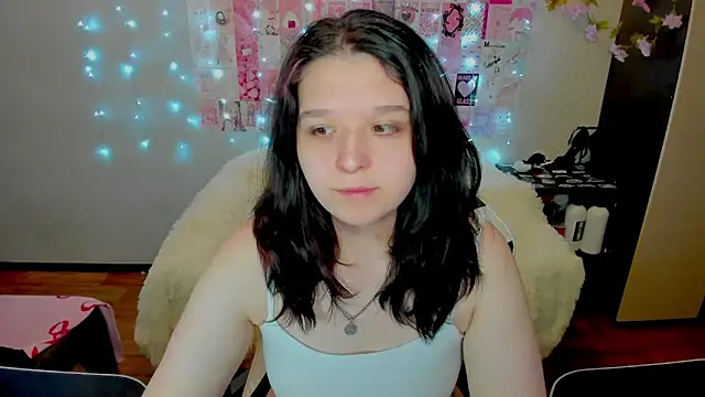 Snapshot of Kate_Acid chatting on February 22, 12:02 am Kate Acid online show from February 22, 12:02 am