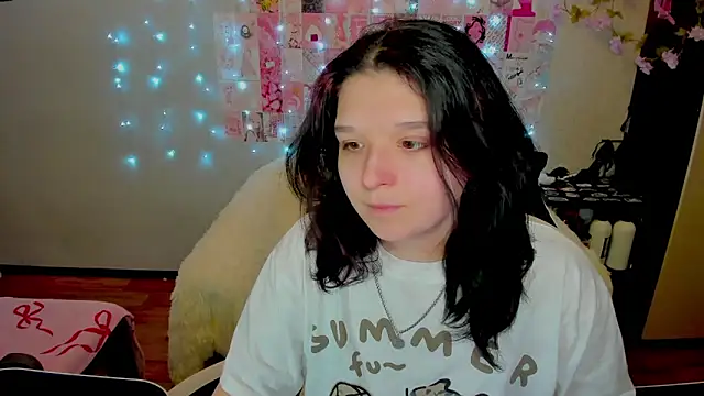 Snapshot of Kate_Acid chatting on February 23, 12:12 am Kate Acid online show from February 23, 12:12 am