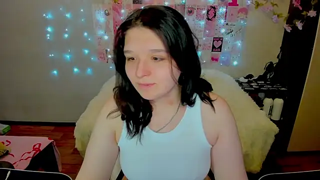 Snapshot of Kate_Acid chatting on February 25, 12:33 am Kate Acid online show from February 25, 12:33 am