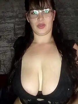 Snapshot of Tuputita11099 chatting on June 11, 8:17 pm Tuputita11099 online show from June 11, 8:17 pm