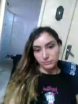 Snapshot of Larinhacat chatting on February 21, 9:17 pm Larinhacat online show from February 21, 9:17 pm