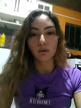 Snapshot of Larinhacat chatting on February 16, 8:02 am Larinhacat online show from February 16, 8:02 am