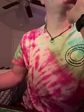 Snapshot of CunningColm chatting on February 23, 3:52 am CunningColm online show from February 23, 3:52 am