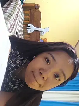 Snapshot of Polished_Princess chatting on April 13, 1:15 pm Polished Princess online show from April 13, 1:15 pm