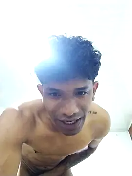 Henderson01 online show from February 16, 8:13 am