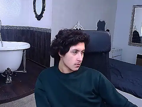 Snapshot of GriffinDane chatting on February 26, 7:08 am GriffinDane online show from February 26, 7:08 am