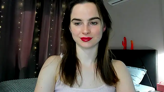 megann fox2 online show from March 10, 12:31 pm