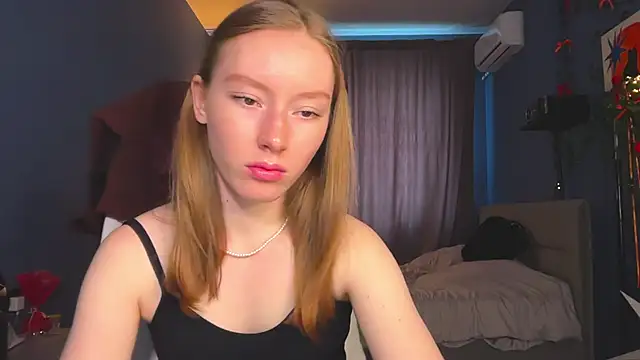 Anna Kare online show from April 19, 1:12 pm