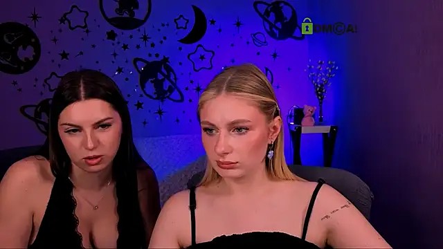 amalialowell online show from May 22, 10:57 am