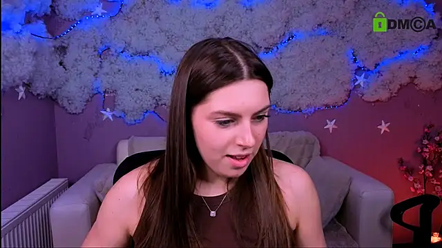 Snapshot of amalialowell chatting on May 3, 5:05 pm amalialowell online show from May 3, 5:05 pm