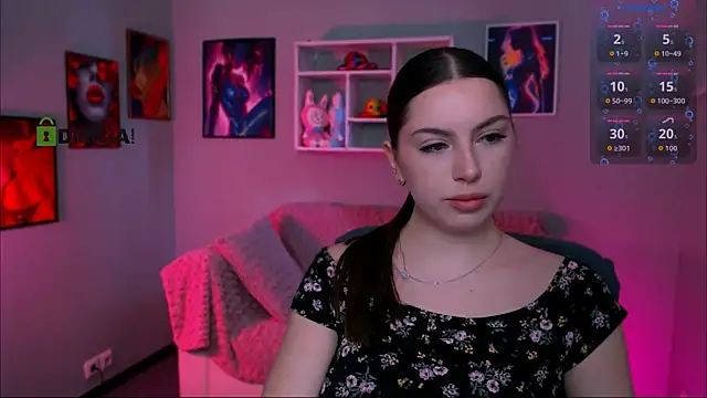 amalialowell online show from May 20, 9:39 am