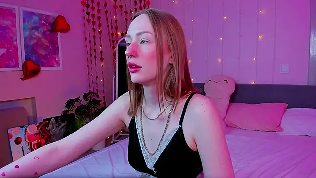 A Alise online show from February 27, 4:45 am