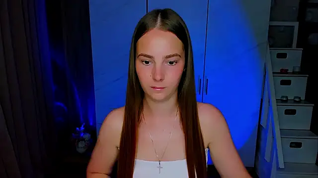 Snapshot of Maddy_Wood_ chatting on July 7, 4:43 pm Maddy Wood online show from July 7, 4:43 pm
