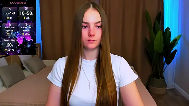 Maddy Wood  online show from March 6, 3:07 pm