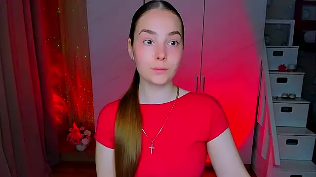 Maddy Wood  online show from May 18, 9:03 am