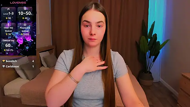 Snapshot of Maddy_Wood_ chatting on March 1, 8:47 am Maddy Wood online show from March 1, 8:47 am