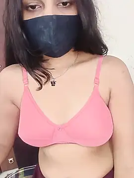 Snapshot of Cutie_babes01 chatting on June 3, 3:29 am Cutie babes01 online show from June 3, 3:29 am