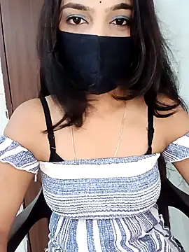 Snapshot of Cutie_babes01 chatting on June 15, 3:34 pm Cutie babes01 online show from June 15, 3:34 pm